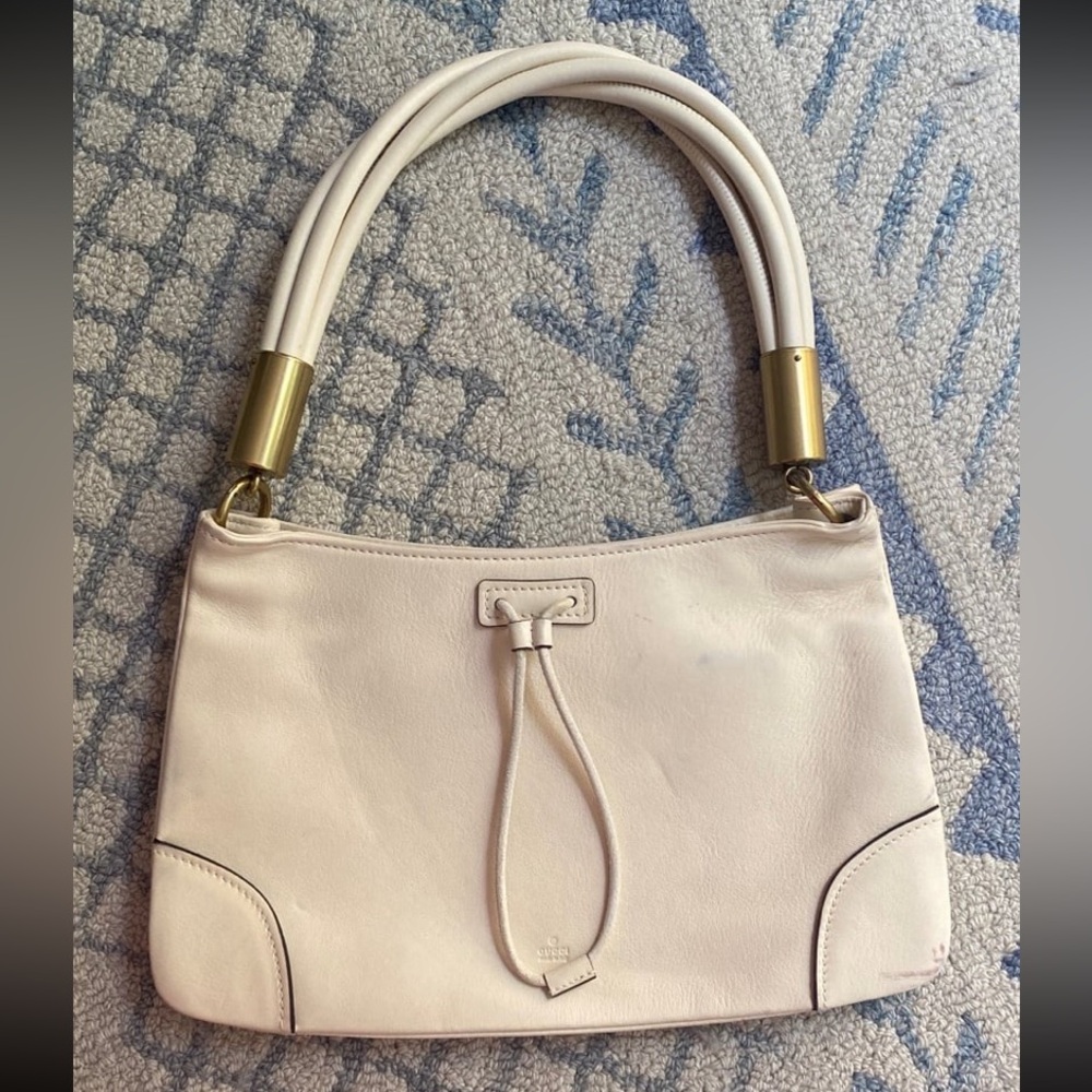 SOLD‼️ Gucci cream leather shoulder bag